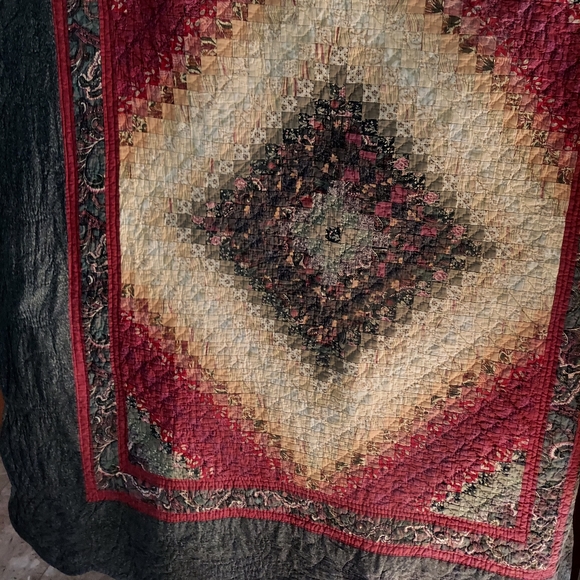 Prairie star green cranbery star quilt 50in x 60in